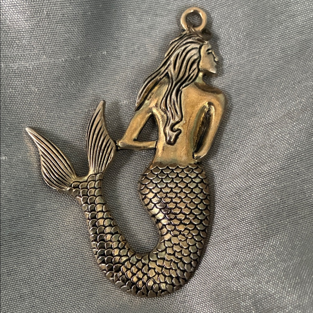 Vintage Gold-tone Mermaid Pendant